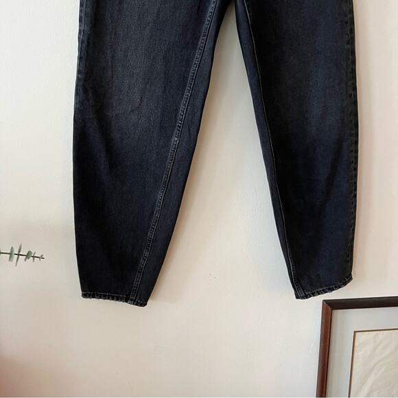 Re/Done Pixie High Rise Jeans in Black - Picture 5 of 11